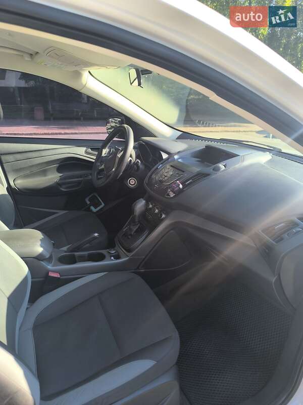Внедорожник / Кроссовер Ford Escape 2013 в Виннице