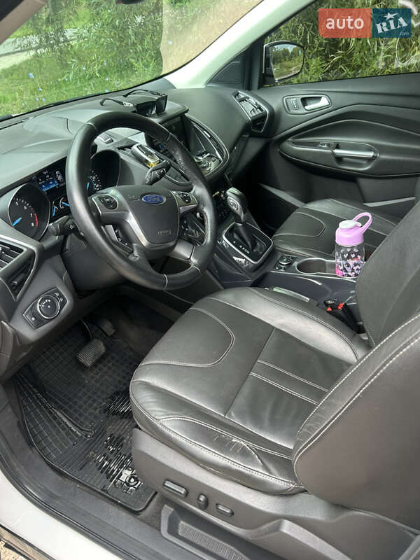 Внедорожник / Кроссовер Ford Escape 2013 в Глухове фото 8 Внедорожник / Кроссовер Ford Escape 2013 в Глухове