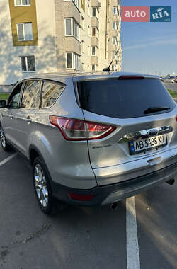 Внедорожник / Кроссовер Ford Escape 2012 в 