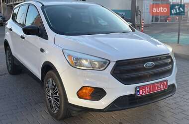 Внедорожник / Кроссовер Ford Escape 2016 в 