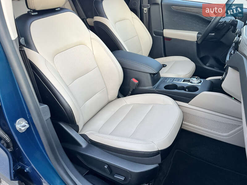 Позашляховик / Кросовер Ford Escape 2020 в Василькові