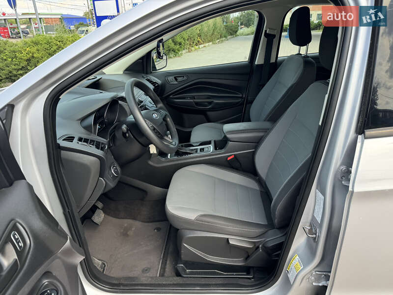 Внедорожник / Кроссовер Ford Escape 2019 в Сумах