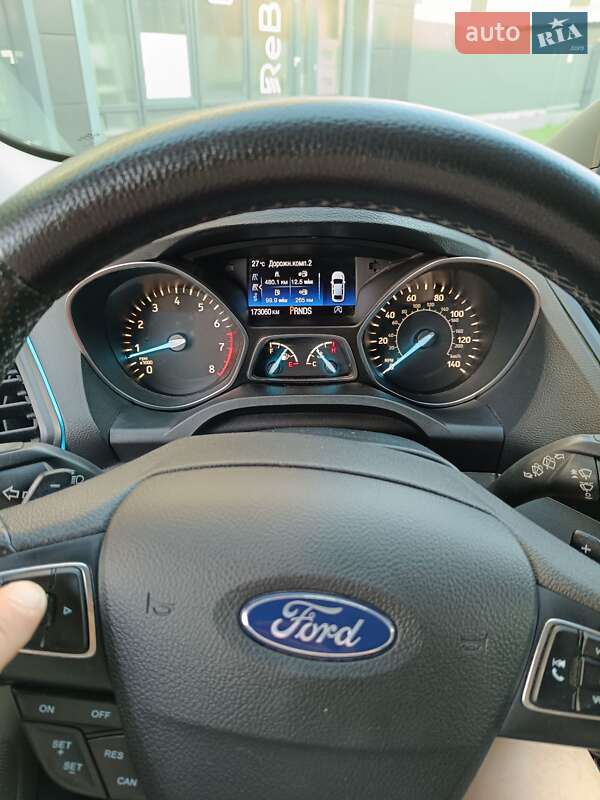 Внедорожник / Кроссовер Ford Escape 2016 в Ивано-Франковске