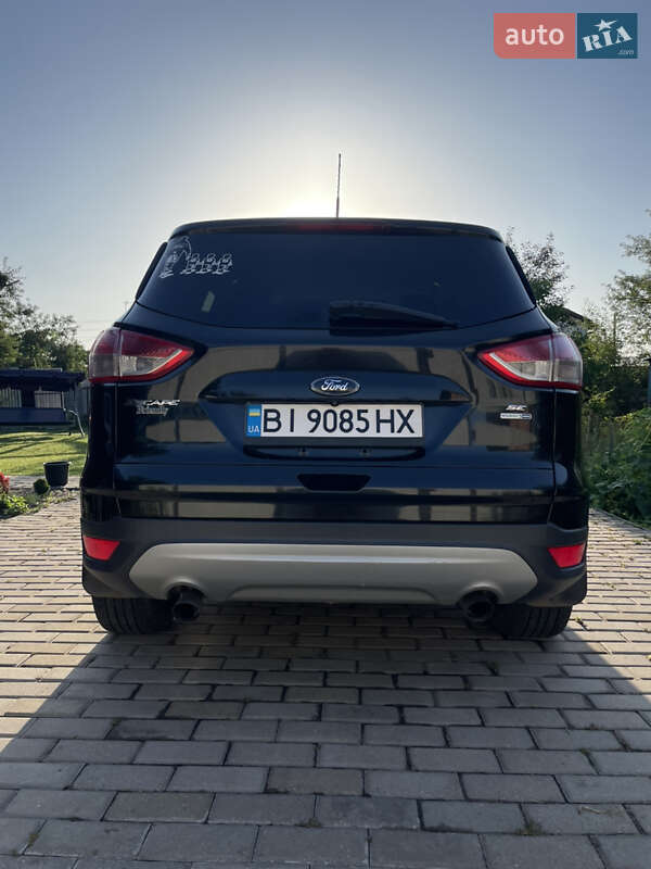 Внедорожник / Кроссовер Ford Escape 2015 в Полтаве
