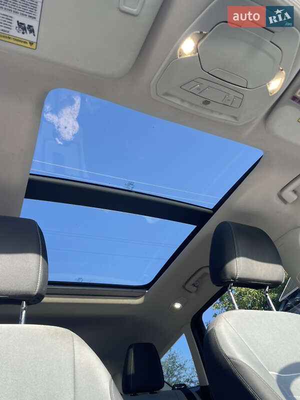 Внедорожник / Кроссовер Ford Escape 2015 в Полтаве