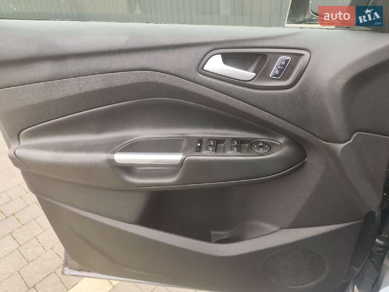 Внедорожник / Кроссовер Ford Escape 2014 в Долине