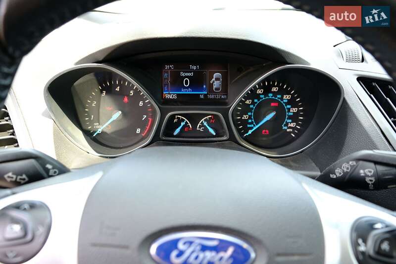 Внедорожник / Кроссовер Ford Escape 2016 в Днепре