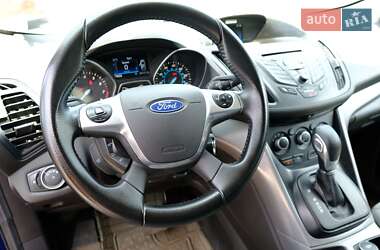 Внедорожник / Кроссовер Ford Escape 2016 в Днепре