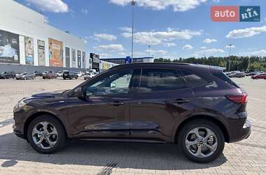 Внедорожник / Кроссовер Ford Escape 2023 в 