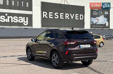 Внедорожник / Кроссовер Ford Escape 2023 в 