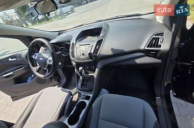 Внедорожник / Кроссовер Ford Escape 2015 в 