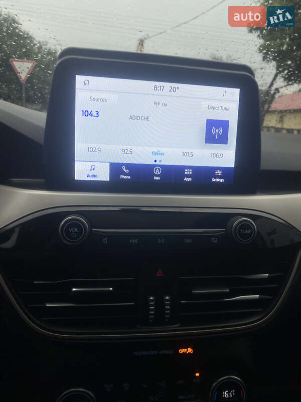 Внедорожник / Кроссовер Ford Escape 2021 в Чернигове