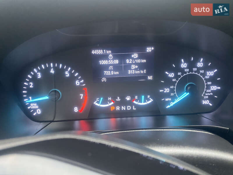 Внедорожник / Кроссовер Ford Escape 2021 в Чернигове