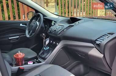 Внедорожник / Кроссовер Ford Escape 2015 в 