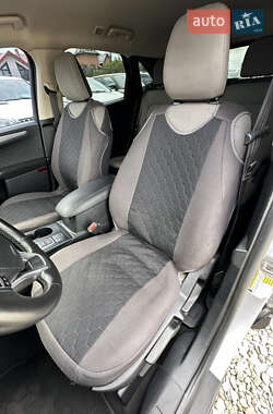 Внедорожник / Кроссовер Ford Escape 2020 в 