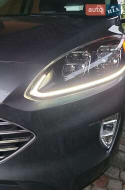 Внедорожник / Кроссовер Ford Escape 2022 в 