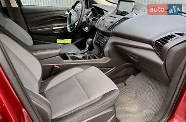 Внедорожник / Кроссовер Ford Escape 2017 в 