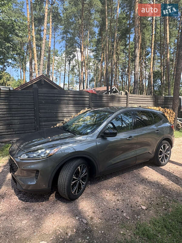 Внедорожник / Кроссовер Ford Escape 2021 в Киеве