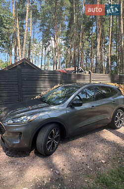 Внедорожник / Кроссовер Ford Escape 2021 в 
