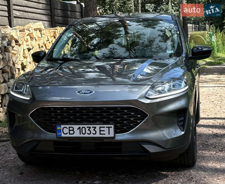 Внедорожник / Кроссовер Ford Escape 2021 в 