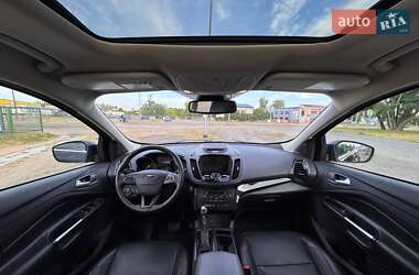 Внедорожник / Кроссовер Ford Escape 2019 в 