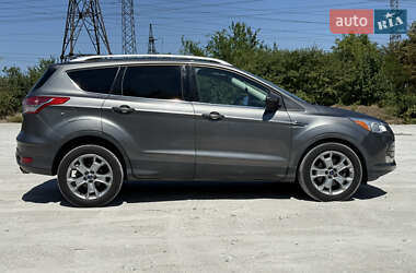 Внедорожник / Кроссовер Ford Escape 2014 в 