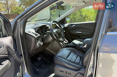 Внедорожник / Кроссовер Ford Escape 2014 в 
