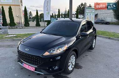 Позашляховик / Кросовер Ford Escape 2021 в Рівному