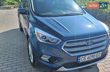Внедорожник / Кроссовер Ford Escape 2018 в Черновцах
