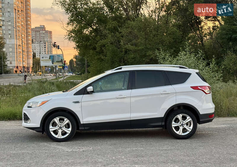 Внедорожник / Кроссовер Ford Escape 2014 в Киеве