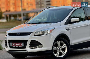 Внедорожник / Кроссовер Ford Escape 2014 в 