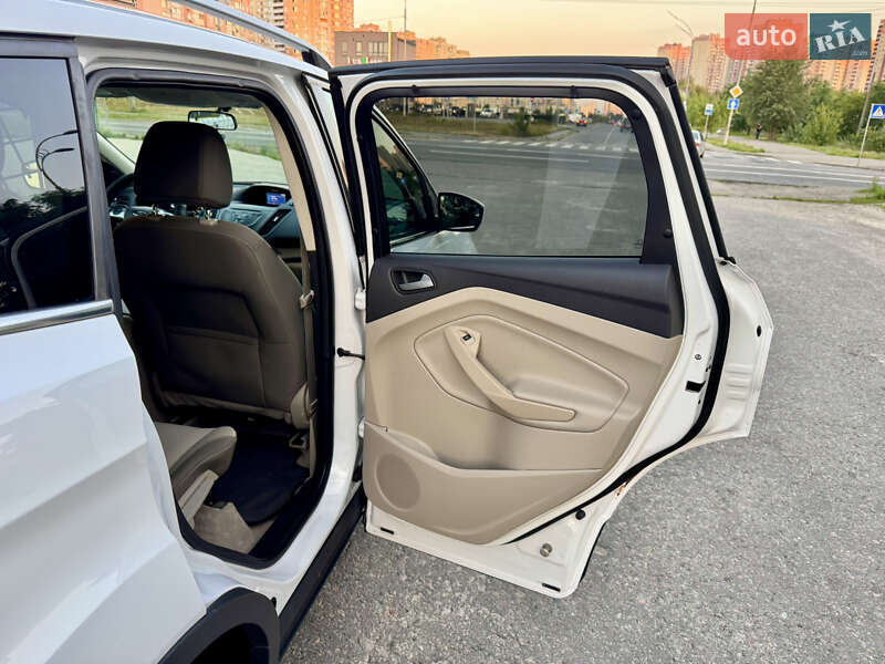 Внедорожник / Кроссовер Ford Escape 2014 в Киеве