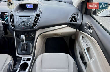 Внедорожник / Кроссовер Ford Escape 2014 в 