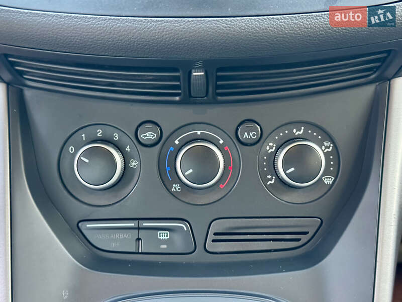 Внедорожник / Кроссовер Ford Escape 2014 в Киеве