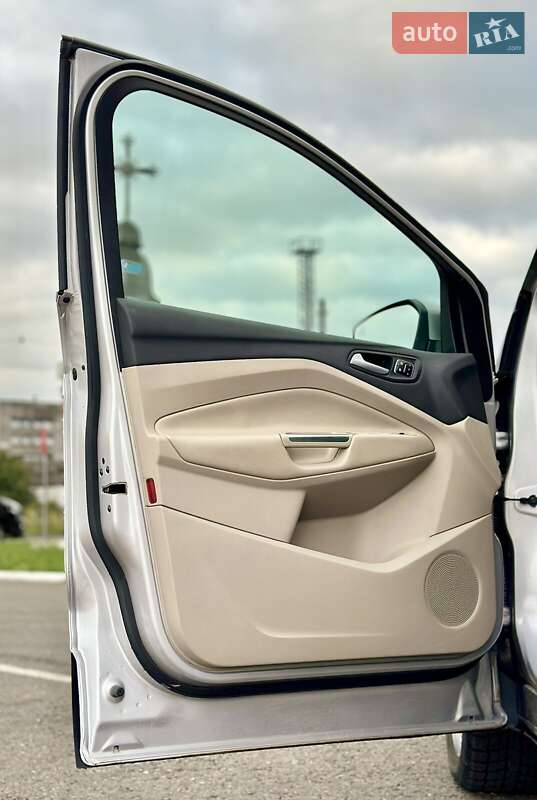 Внедорожник / Кроссовер Ford Escape 2016 в Бурштыне фото 14 Внедорожник / Кроссовер Ford Escape 2016 в Бурштыне