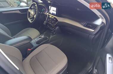 Внедорожник / Кроссовер Ford Escape 2022 в 