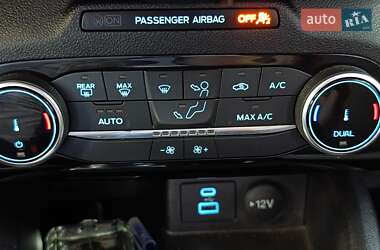 Внедорожник / Кроссовер Ford Escape 2022 в 