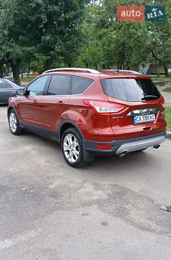 Внедорожник / Кроссовер Ford Escape 2016 в 