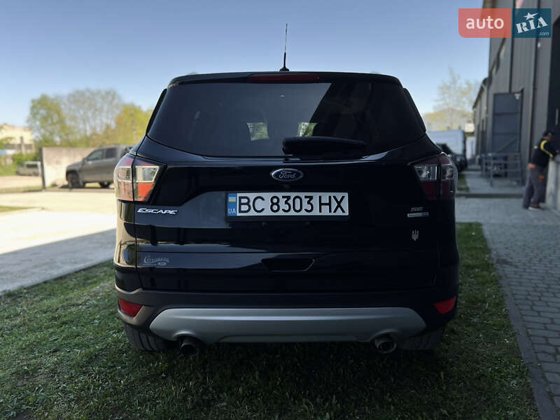 Внедорожник / Кроссовер Ford Escape 2017 в Львове
