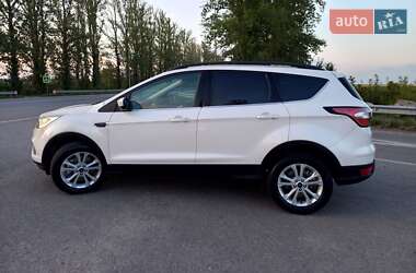 Внедорожник / Кроссовер Ford Escape 2018 в 