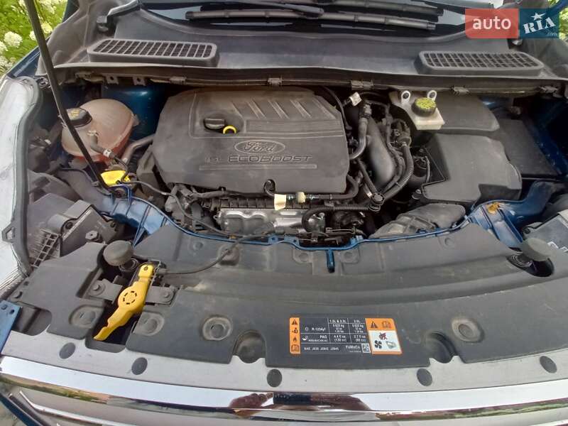 Внедорожник / Кроссовер Ford Escape 2018 в Львове