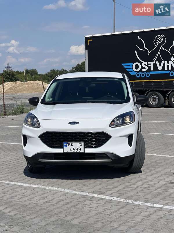 Внедорожник / Кроссовер Ford Escape 2022 в Ровно
