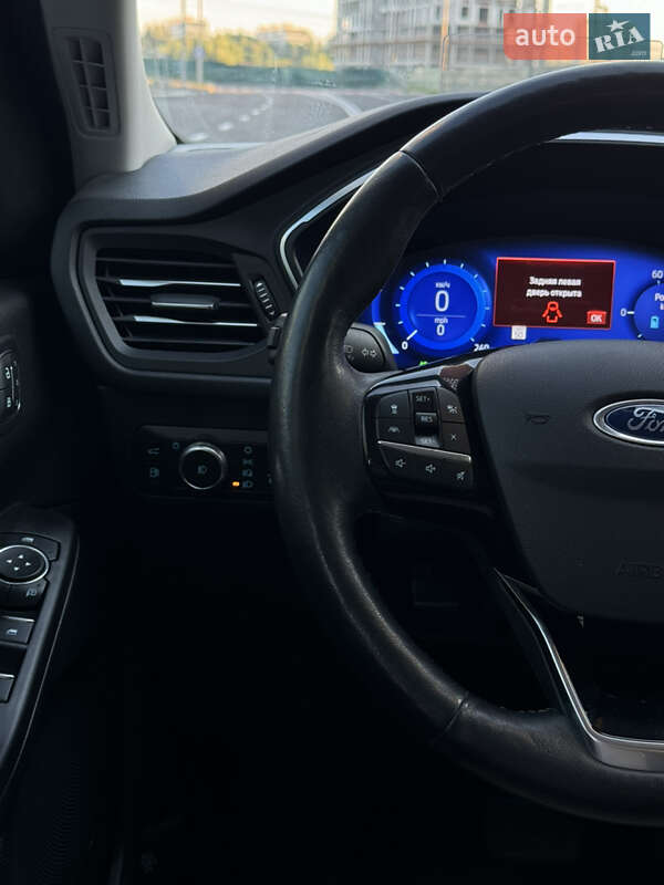 Внедорожник / Кроссовер Ford Escape 2021 в Киеве