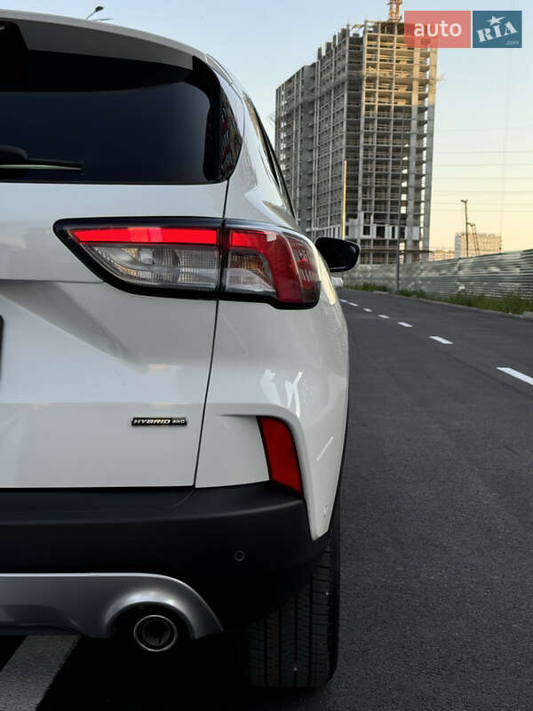 Внедорожник / Кроссовер Ford Escape 2021 в Киеве
