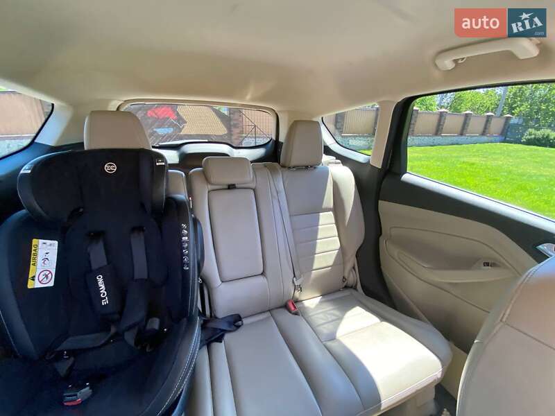 Внедорожник / Кроссовер Ford Escape 2016 в Кременчуге