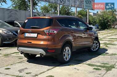 Внедорожник / Кроссовер Ford Escape 2016 в 