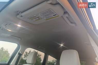 Внедорожник / Кроссовер Ford Escape 2019 в 