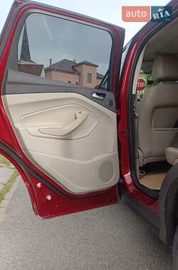 Внедорожник / Кроссовер Ford Escape 2013 в 