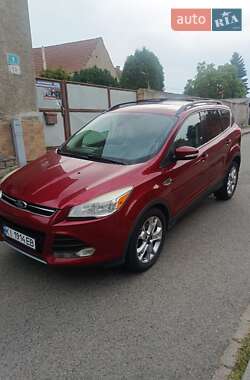 Внедорожник / Кроссовер Ford Escape 2013 в 