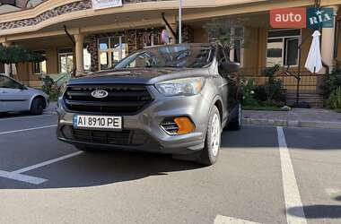 Внедорожник / Кроссовер Ford Escape 2018 в 